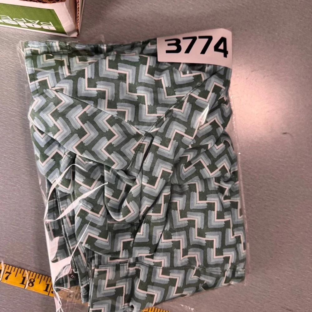 Ted Baker London Mens Green Geometric Chevron Swim Trunks Size 5 Adjustable Tabs